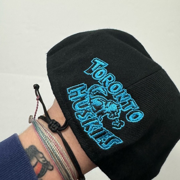 New Era Toronto Huskies Fitted Cap - Picture 3 of 4